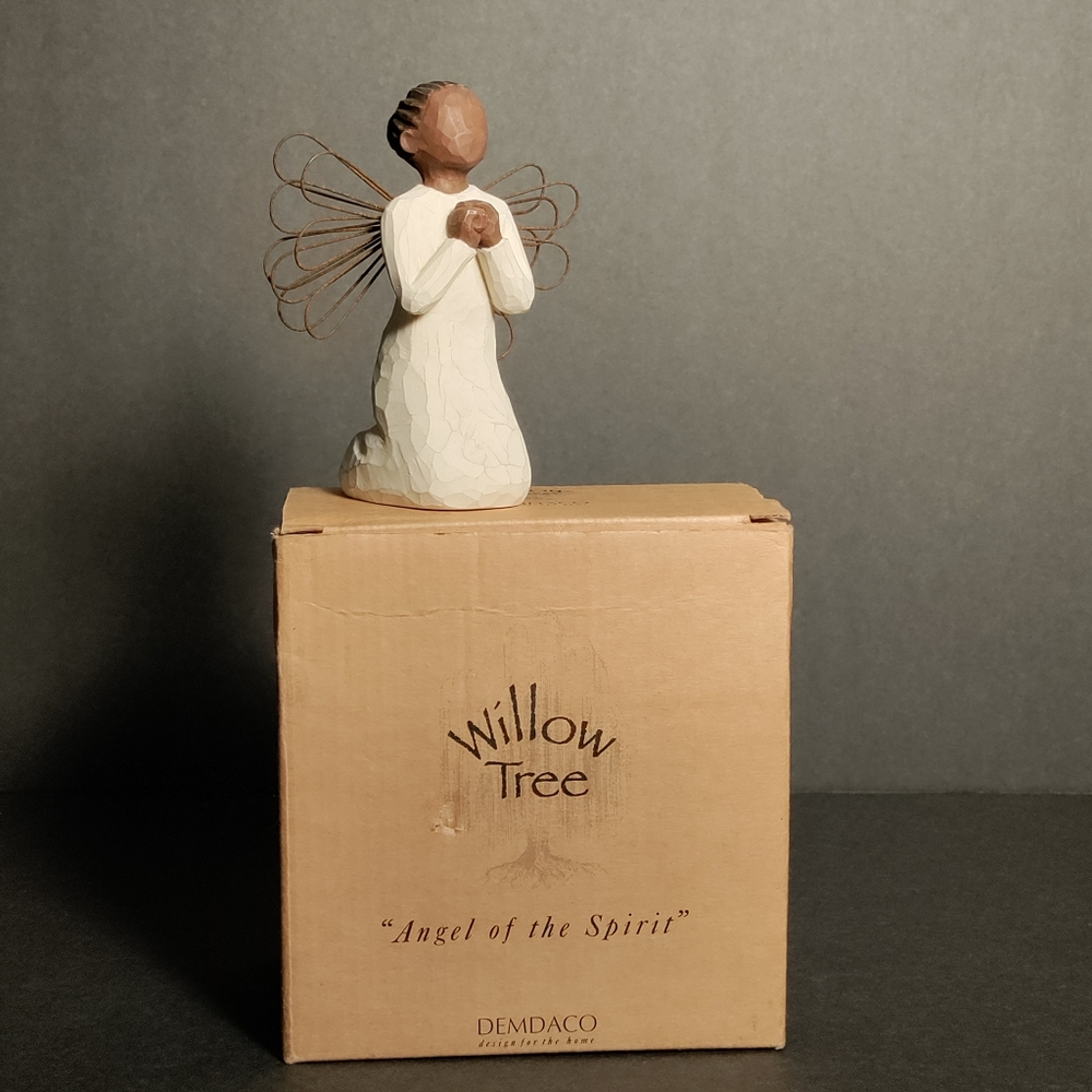 WILLOW TREE FIGURINE⭐